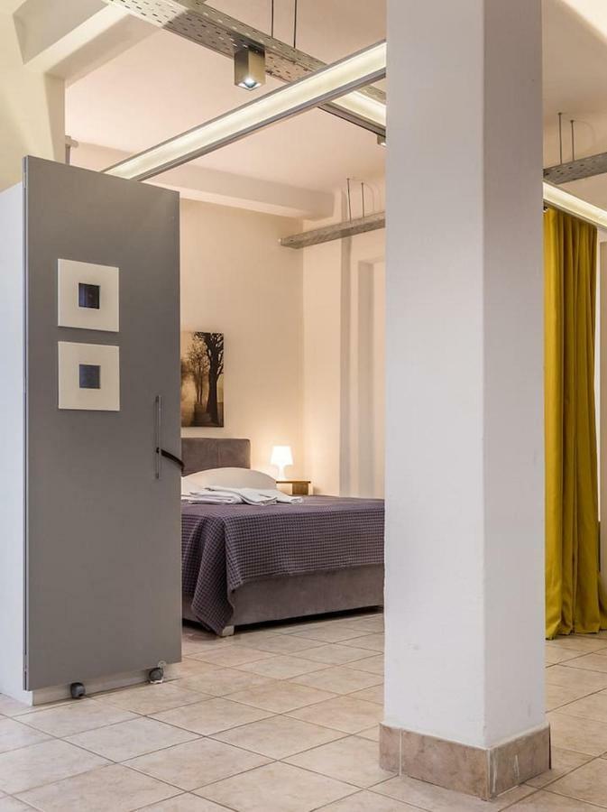 Ferienwohnung Renovated Loft At The Center Of Monastiraki Athen Exterior foto
